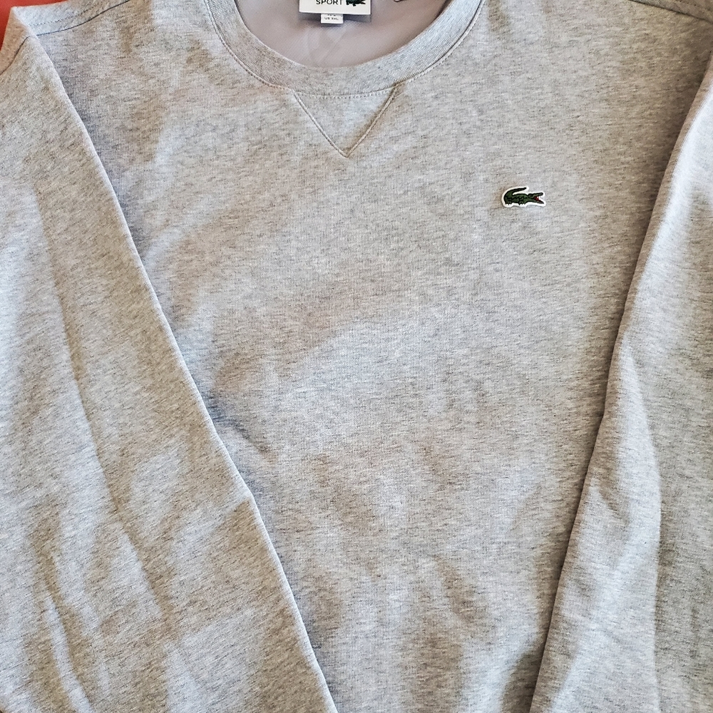 Stylish light grey Lacoste sweat shirt